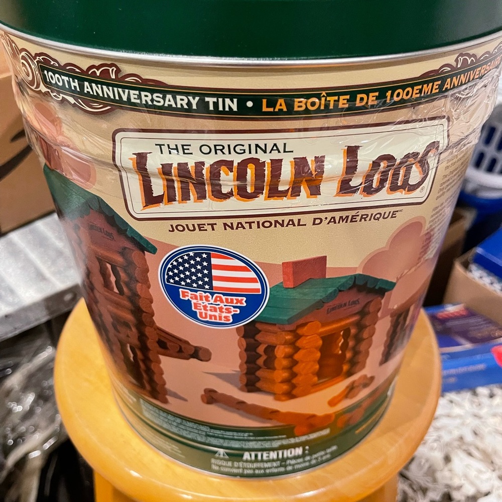 K'NEX 00854 Lincoln Logs 111 Wooden Pieces 100th Anniversary Tin - Brown